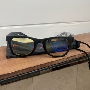 Brand new Gunnar Axial in onyx blue light glasses!